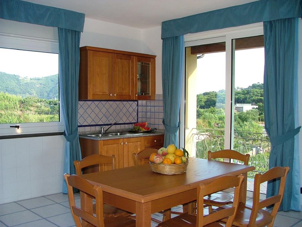 Villa Rosalia Barano dʼIschia Δωμάτιο φωτογραφία